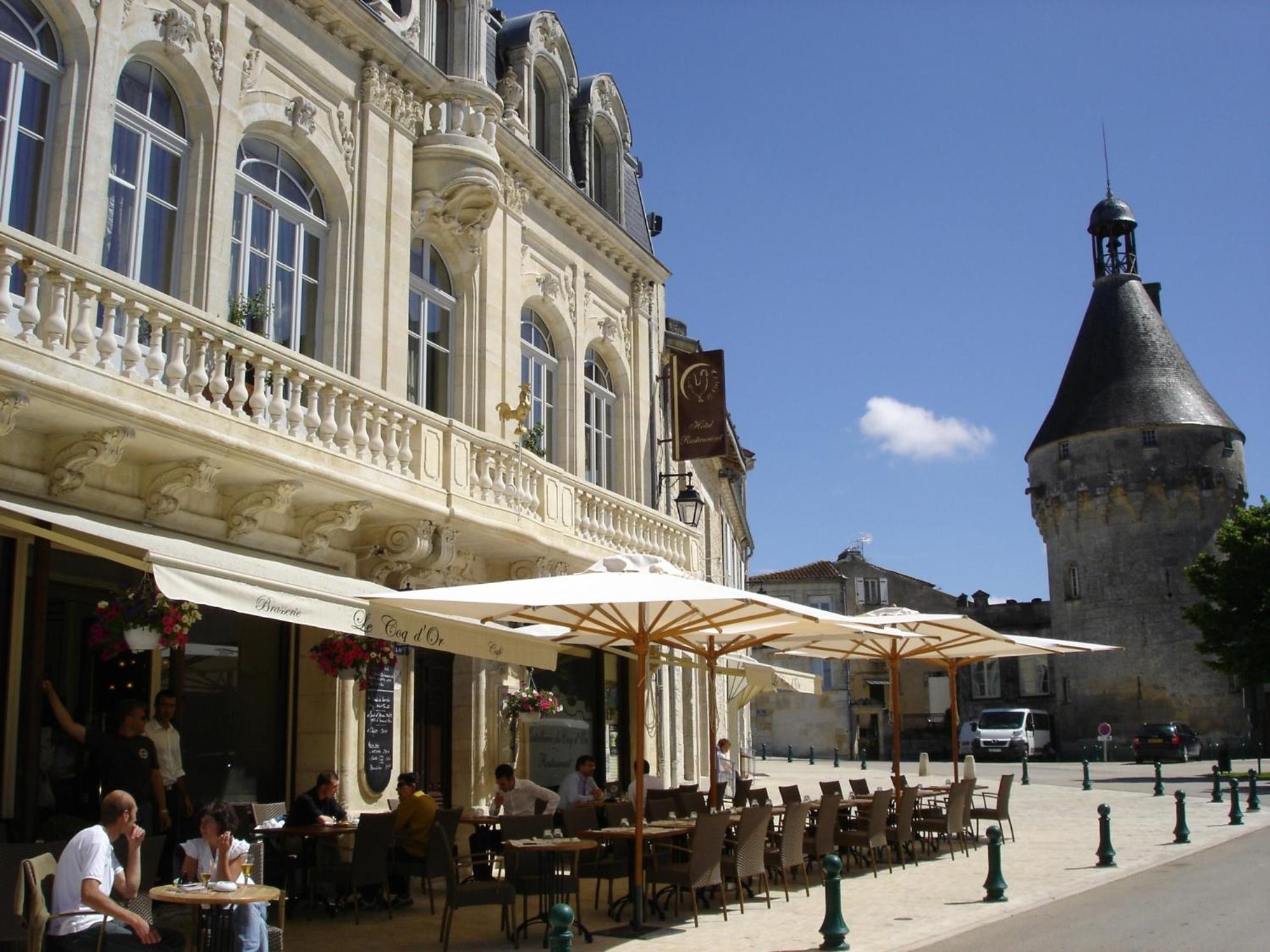Hostellerie Du Coq D'Or Jonzac Exterior foto